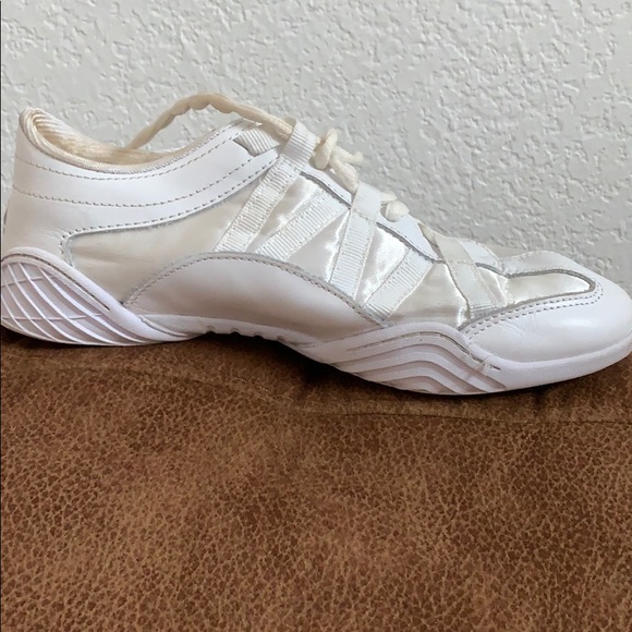 COPY - Infinity Cheer shoes - Picture 3 of 5